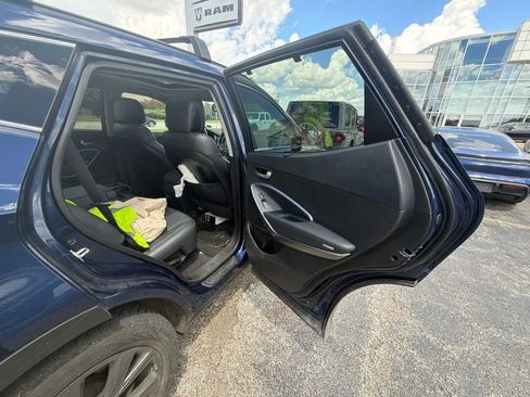 Used 2018 Hyundai Santa Fe Sport w/ 2.0T Ultimate Tech Package 05 AWD/4WD image 16