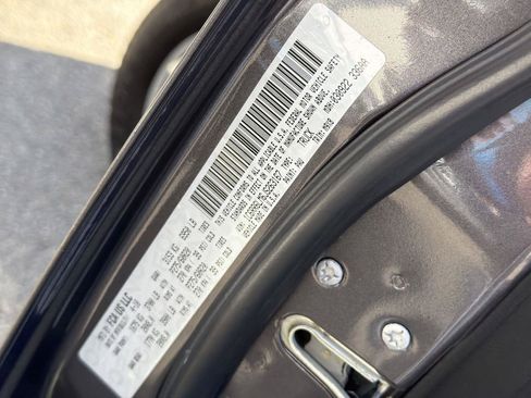 Used 2018 RAM 1500 Big Horn RWD image 33