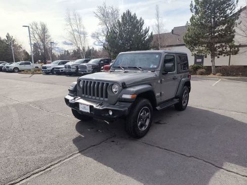 Used 2020 Jeep Wrangler Sport S image 2