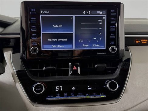 Used 2022 Toyota Corolla LE image 19