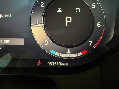 Used 2024 Land Rover Range Rover Sport SE AWD/4WD image 19