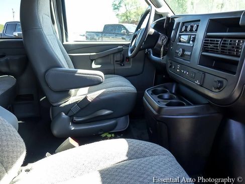 Used 2024 Chevrolet Express 3500 LT w/ LT Preferred Equipment Group RWD image 24
