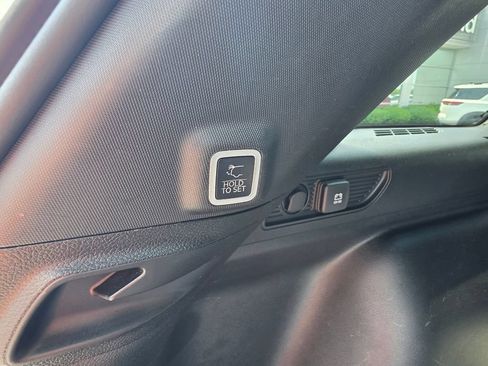 Used 2023 Jeep Grand Cherokee Altitude RWD image 12
