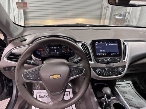 Used 2023 Chevrolet Malibu LT FWD image 19