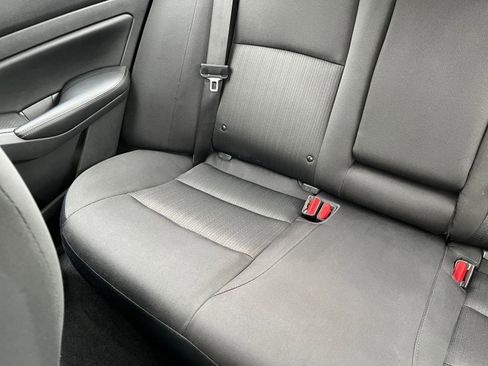 Used 2024 Nissan Altima 2.5 SV image 39