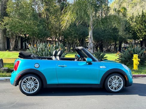Used 2017 MINI Cooper S image 5