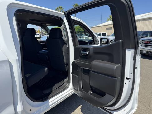 Used 2021 Chevrolet Silverado 1500 LT AWD/4WD image 19