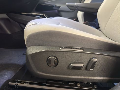 Used 2022 Volkswagen ID.4 Pro S RWD image 31