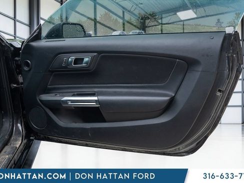 Used 2020 Ford Mustang Coupe RWD image 15