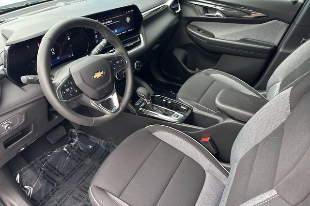 New 2026 Chevrolet TrailBlazer LT w/ Convenience Package AWD/4WD image 16