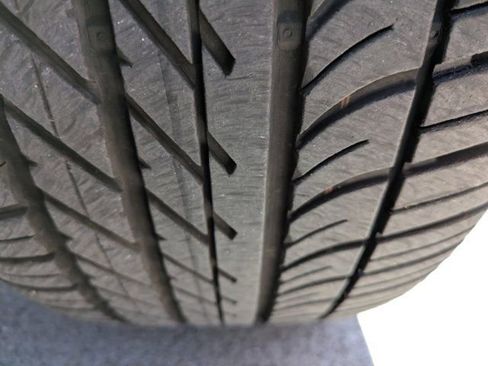 Used 2024 Jaguar E-PACE R-Dynamic SE image 16