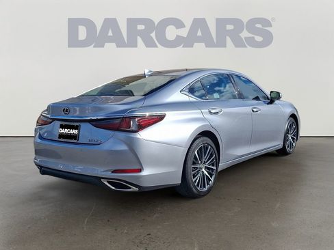 Used 2024 Lexus ES 350 w/ Premium Package image 6