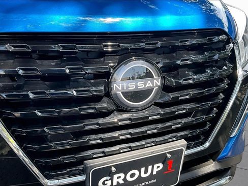 Used 2023 Nissan Kicks S FWD image 32