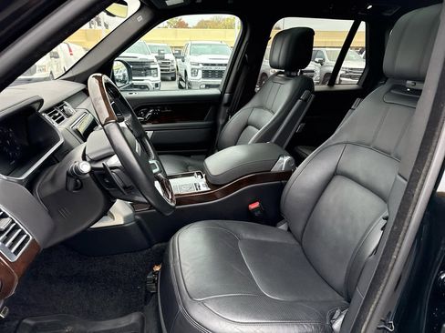 Used 2022 Land Rover Range Rover Westminster Edition image 13