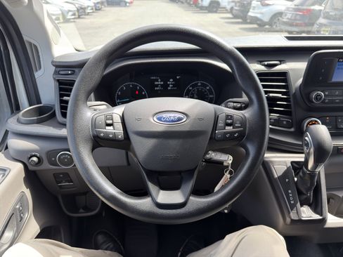 Used 2024 Ford Transit 250 Low Roof w/ Exterior Upgrade Package RWD image 30
