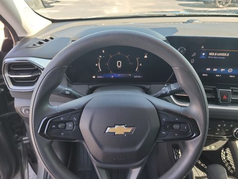Used 2024 Chevrolet TrailBlazer LT w/ Driver Confidence Package FWD image 25