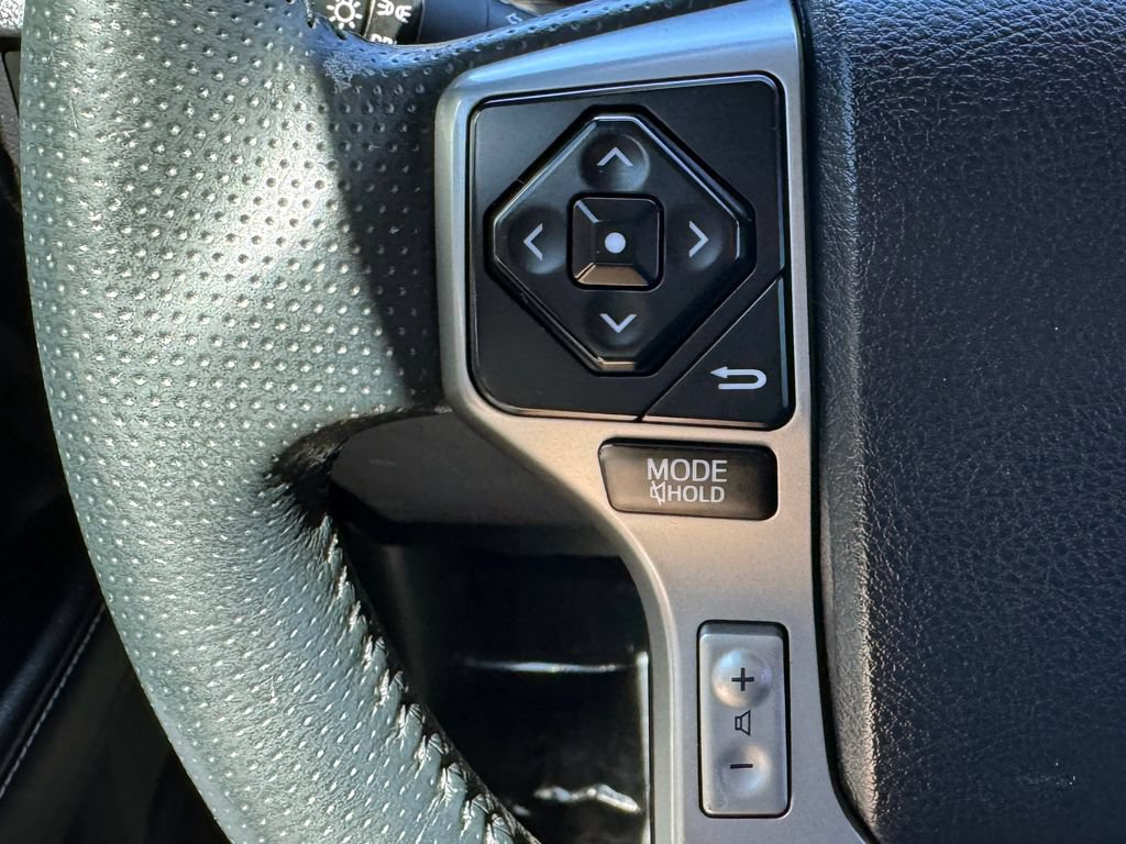 Used 2017 Toyota 4Runner SR5 Premium AWD/4WD image 25