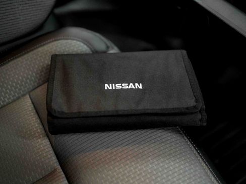 Used 2017 Nissan Titan S image 58