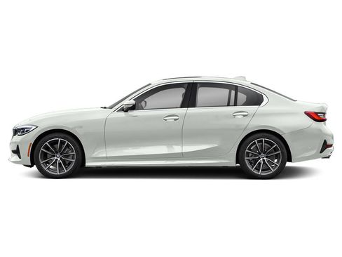 Used 2019 BMW 330i Sedan w/ Driving Assistance Package image 3