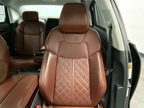 Used 2020 Audi S8 L w/ S8 Executive Package image 22