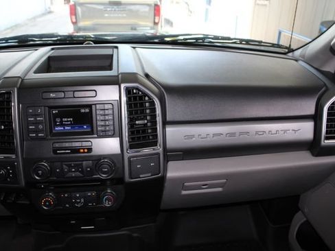 Used 2018 Ford F250 XLT AWD/4WD image 26