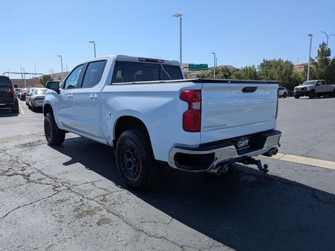 Used 2023 Chevrolet Silverado 1500 LT w/ Z71 Off-Road Package AWD/4WD image 6
