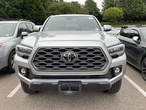 Used 2023 Toyota Tacoma TRD Off-Road AWD/4WD image 3