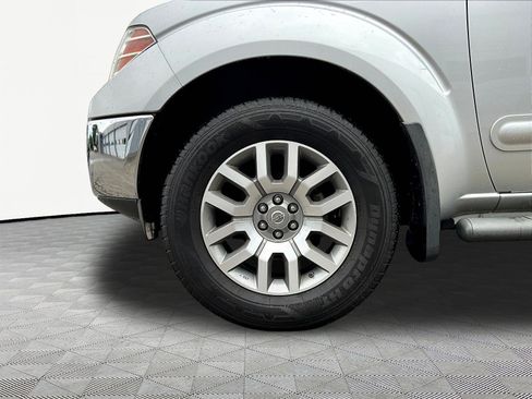 Used 2012 Nissan Frontier SL AWD/4WD image 33