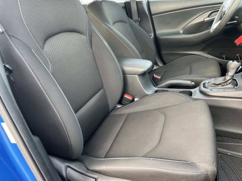 Used 2018 Hyundai Elantra GT image 26