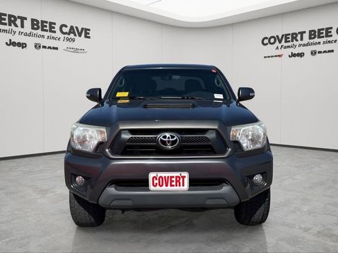 Used 2013 Toyota Tacoma PreRunner w/ TRD Sport Pkg image 2