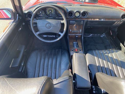 Used 1988 Mercedes-Benz 560 SL image 13