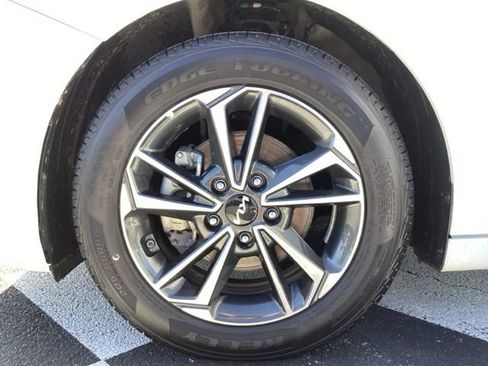 Used 2024 Kia Forte LXS image 21