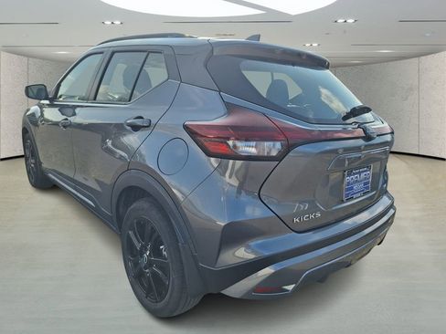 Used 2023 Nissan Kicks SR w/ SR Premium Package image 3