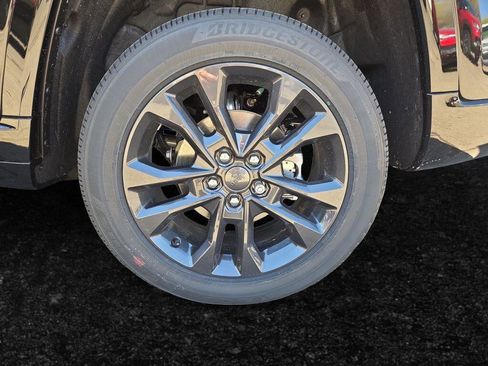 New 2026 Jeep Grand Cherokee Limited AWD/4WD image 22