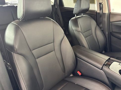 Used 2023 Nissan Rogue SL w/ SL Premium Package FWD image 32