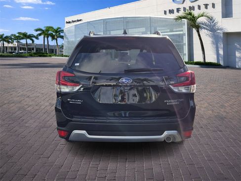 Used 2021 Subaru Forester Touring image 6