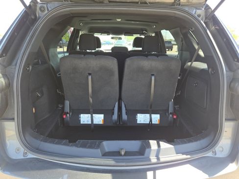 Used 2017 Ford Explorer XLT AWD/4WD image 17