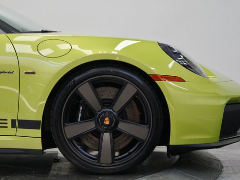 Used 2026 Porsche 911 GTS RWD image 65