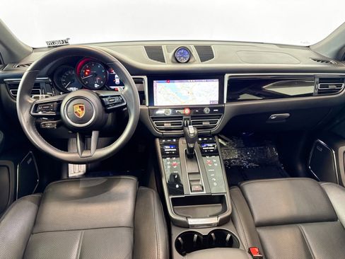 Certified 2022 Porsche Macan image 21