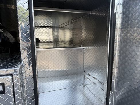 New 2026 Ford F550 4x4 Regular Cab Super Duty image 9