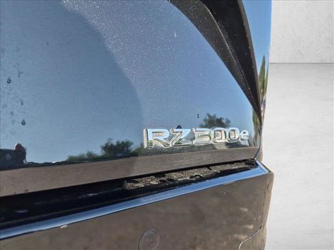 Used 2024 Lexus RZ 300e Premium w/ Accessory Package (Z1) FWD image 15