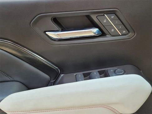 Certified 2024 GMC Canyon AT4X image 27