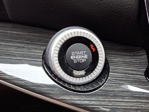 Used 2022 Jeep Wagoneer Series II w/ Premium Group I image 23