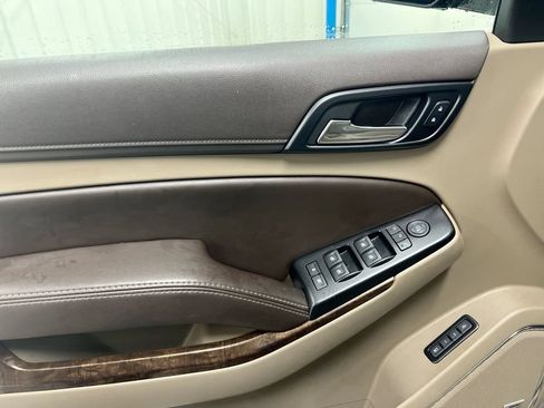 Used 2017 Chevrolet Tahoe LT w/ LT Signature Package AWD/4WD image 22