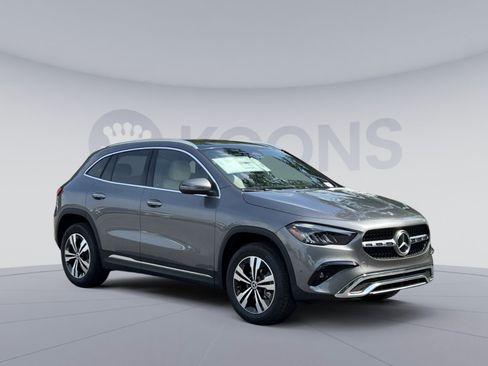 New 2026 Mercedes-Benz GLA 250 4MATIC image 2