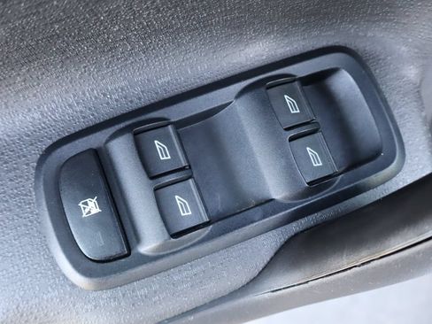Used 2017 Ford Fiesta SE FWD image 27