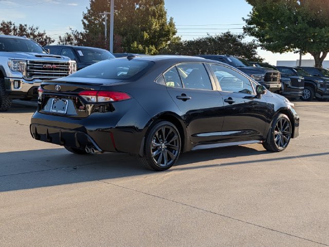 Certified 2026 Toyota Corolla SE w/ SE Premium Package FWD image 6