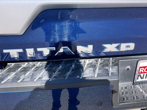 Used 2023 Nissan Titan Platinum Reserve w/ Moonroof Package image 9