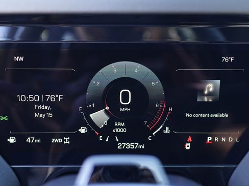 Used 2025 GMC Yukon XL Denali Ultimate AWD/4WD image 27