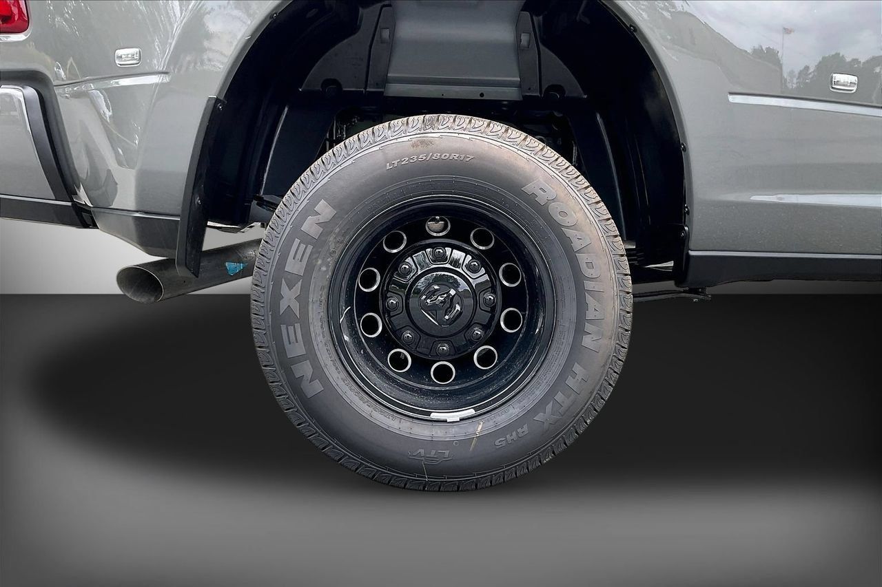 New 2026 RAM 3500 Big Horn AWD/4WD image 34